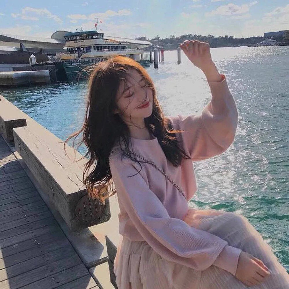 滚女揾老衬
